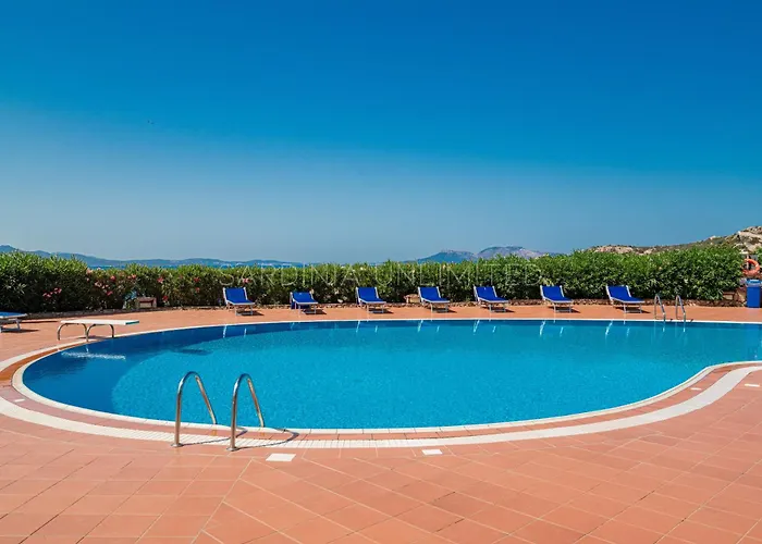 Elan Blu * Porto Istana